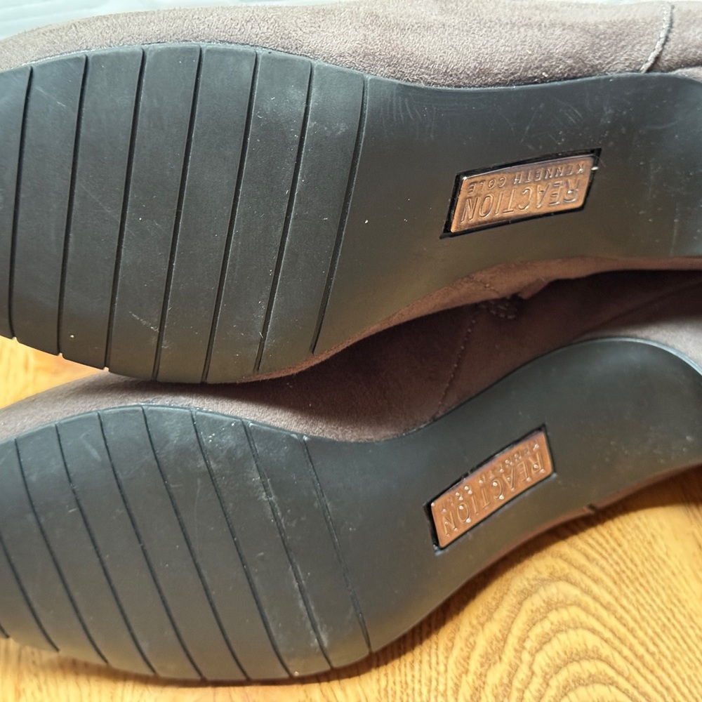 NEW NWOT KENNETH COLE REACTION SUEDE Brown Ankle Booties with heels Sz 8.5 - Picture 14 of 16